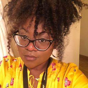 Meet your Posher, Clarissa